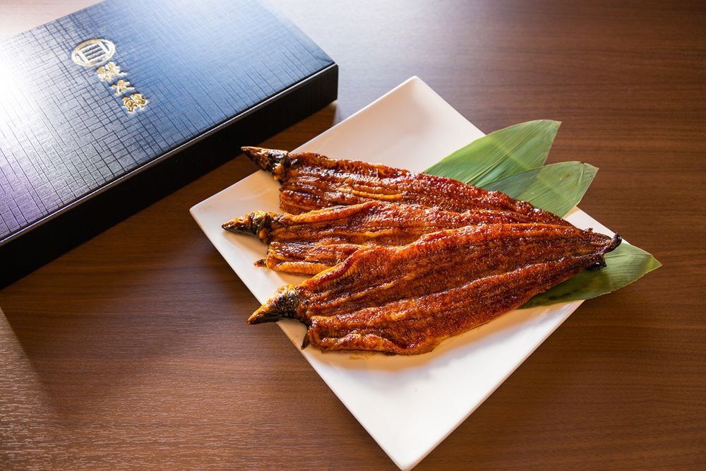 [特大] 国産 関西風地焼き うなぎ 合計800g以上 【蒲焼3尾】＋【白焼1尾】 食べ比べセット｜うなぎ 泉大津 鰻 蒲焼き 冷凍鰻 活鰻 鰻次郎 うな重 土用の丑の日 お取り寄せ 贈り物 ギフト 