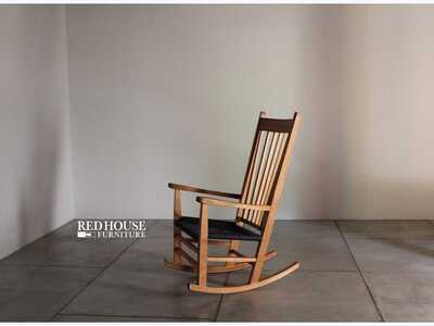 ジャパニーズチェリーウッドのロッキングチェアー