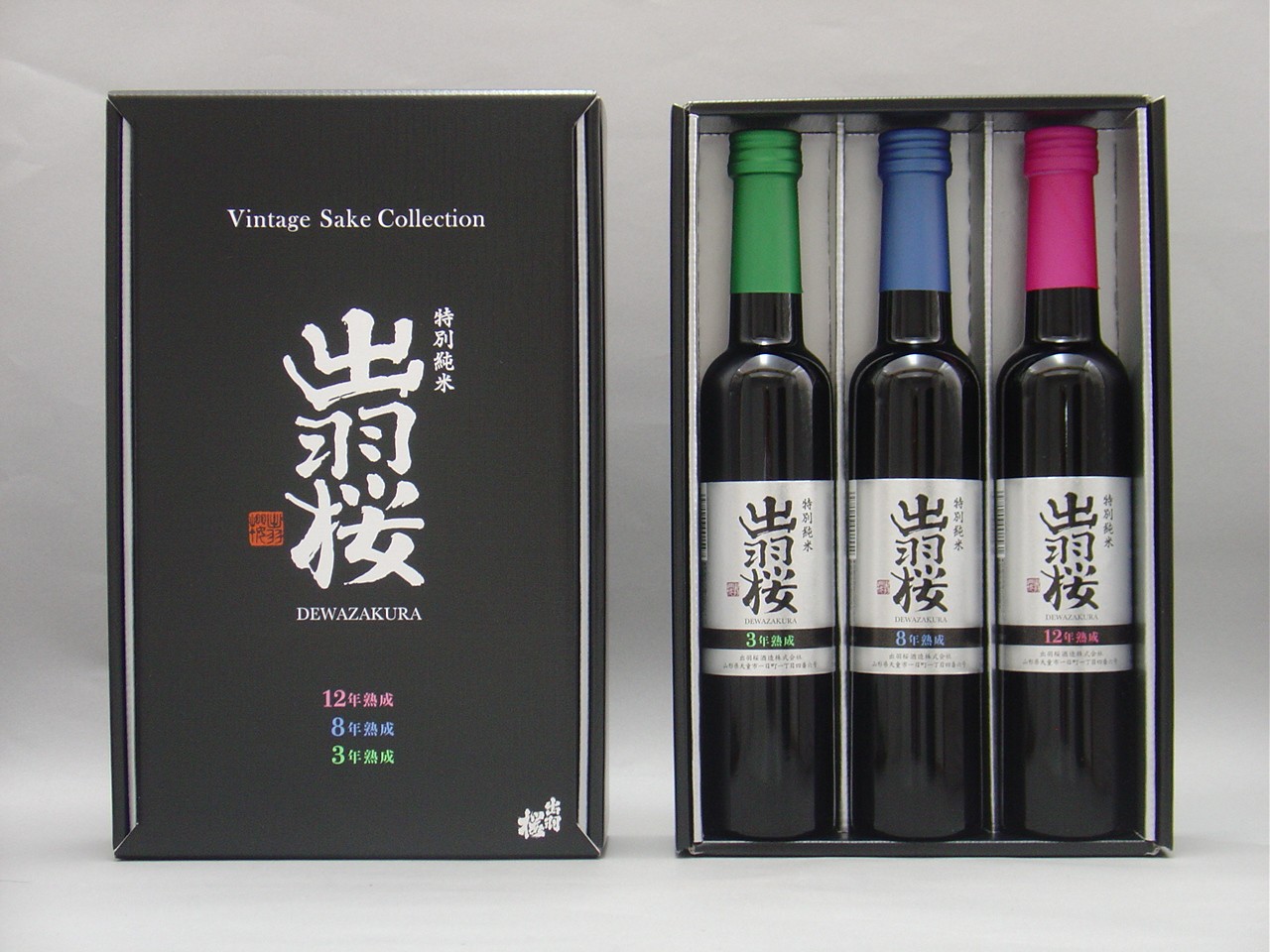 
                  08-17-035　出羽桜　ヴィンテージ・コレクション（300ml×３本）
                