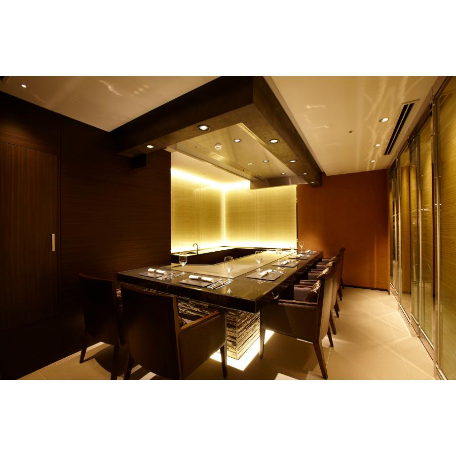 ＜京王プラザホテル＞鉄板焼「やまなみ」プレミアムディナーコース＆シャンパーニュ【個室確約】（4名様）【三越伊勢丹選定】