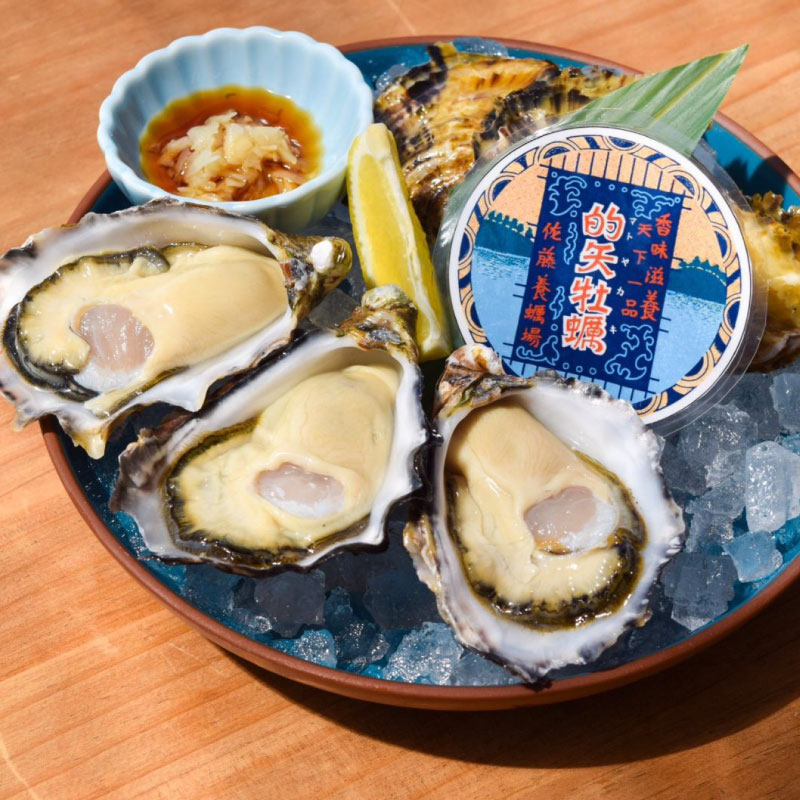 【ふるさと納税】 【選べる個数】 牡蠣 Lサイズ 15個 30個 シングルシード オイスター 的矢牡蠣 天然 的矢かき かき カキ 三重県 伊勢 志摩 佐藤養殖場 的矢 まとや 生食用 生食 殻付き 新鮮 いせ しま 濃厚 おすすめ 直送 濃厚 クリーミー 天然 殻付き 海鮮 魚貝 国産 養殖