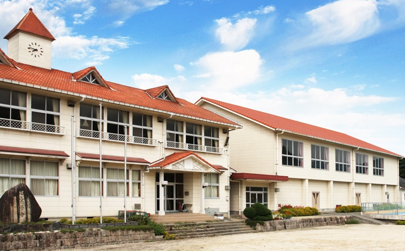 岩国市内の私立高等学校「松陰高等学校」