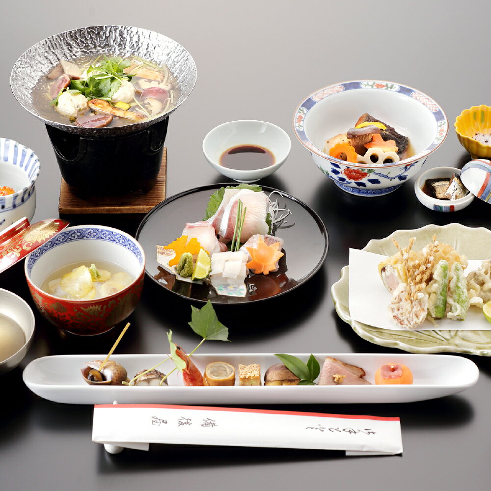 【ふるさと納税】庭園旅館 備後屋 一泊二食付きペア宿泊券　チケット・一泊二食付きペア宿泊券・宿泊券