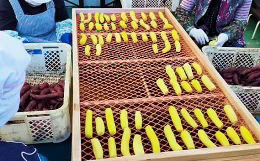 【五霞町産紅はるか】平干し芋切り落とし(150g×2袋)【2025年12月より順次発送】／ 先行予約 受付 ホシイモ ほしいも 金色飴芋 家庭用 お試しサイズ 茨城県 特産品