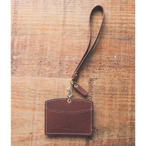 【minca】栃木レザーのストラップ付ヨコ型パスケース 定期入れ 職人の手仕事 パスホルダー02+ストラップS/チョコ　714【雑貨 日用品 人気 おすすめ 】