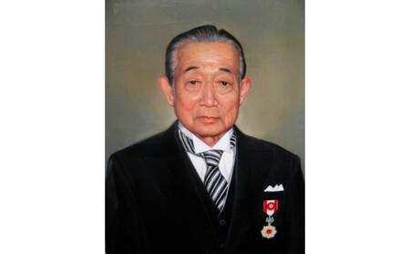 「内閣総理大臣賞・文部科学大臣賞」受賞作家によるオーダーメイド油絵肖像画