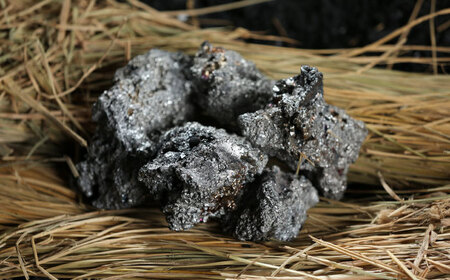 玉鋼 ぐい呑み 1個 田部たたら 島根県雲南市/株式会社たなべたたらの里（奥出雲前綿屋　鐵泉堂） 食器 うつわ 酒器 [AIAV014]