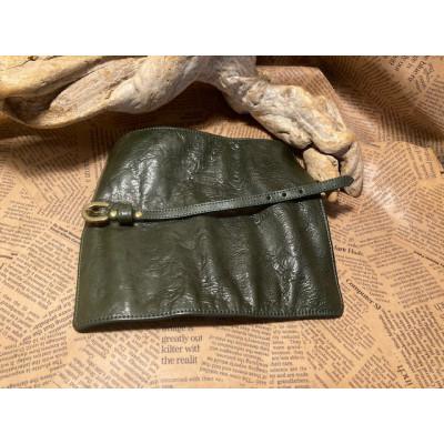 ふるさと納税 栗東市 蹄鉄バックルロールペンケース(グリーン) |  | 02