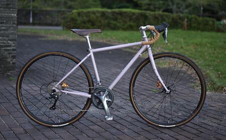 【VIGORE】女性のためのスポーツ自転車　「VIGORE for W sports 仕様」［ 京都 自転車 ロードバイク シティサイクル 人気 おすすめ スポーツ アウトドア ツーリング ブランド 