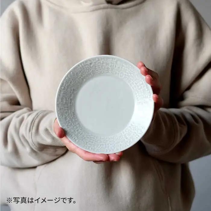 【波佐見焼】PATTERNED PLATE プレート ペア 2色セット ecru＋morning mist 食器 皿 【BIRDS' WORDS】 [CF011]  波佐見焼