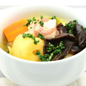 弥彦村産 越のうさぎ 生きくらげ(250g×4パック) | 生きくらげ 新潟県