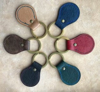 鹿革と真鍮のキーホルダー【焦茶】革小物 レザー キーリング【R00301】