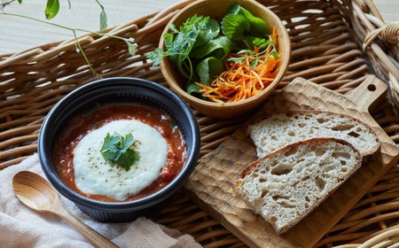 簡単調理！ ひとり鍋3種 食べ比べセット 〈豚バラトマトカレー / 牡蠣の和風アヒージョ / ホヤの和風アヒージョ 〉【 鍋 お手軽 スープ 人気 食べ比べ 】the・孤高の個食鍋　エピソード3話RT
