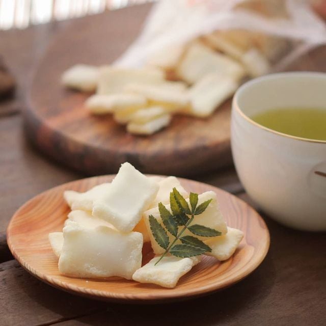 スタンドパック おかき カマンベールチーズおかき 12個 さくら堂 さくら製菓 新潟 新発田 菓子 おかし お菓子 和菓子 ライス 米 お米 もち米 せんべい 煎餅 おかき 米菓 間食 おやつ ダイエ