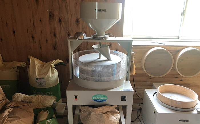 薪窯パン 有機ライ麦 2個 × 2ヶ月定期便 【 農家パン VERUM 】 ／ パン ぱん ブレッド ベーカリー 古代小麦 薪窯 薪窯焼き 薪窯焼 石窯パン 石窯 卵不使用 乳製品不使用 乳不使用