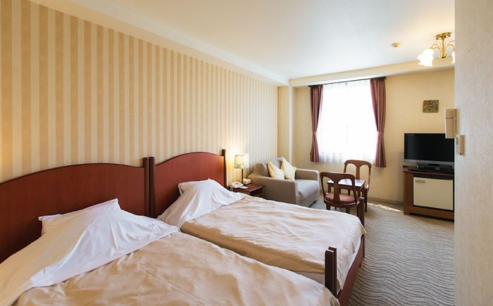 【北ビワコホテルグラツィエ】ペア宿泊券（一泊二食付）琵琶湖 和室 滋賀 ペア 宿泊 1泊 一泊 宿泊 宿泊券 人気 おすすめ