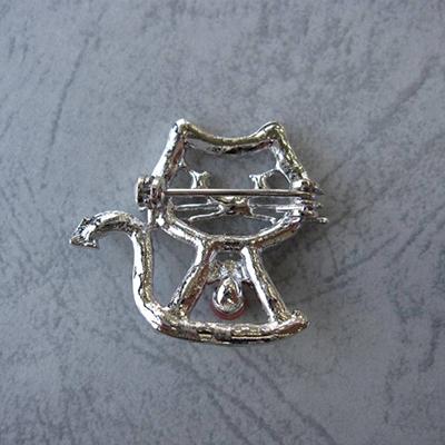 ふるさと納税 大月町 高知産天然赤珊瑚の猫のブローチ |  | 03