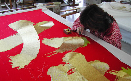 額装用 日本刺繍 「花かご」台生地「紫」×額装「シルバー」[AEBR011]