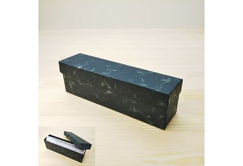 「三嶋柄入り」ハンドメイド牛革ペンケース（箱入り）＜黒＞