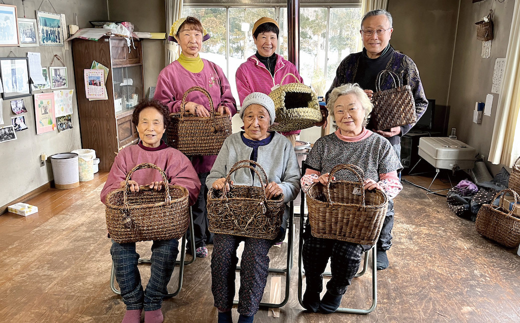 私たちが編んでいます！地域で代々受け継いできた手しごと