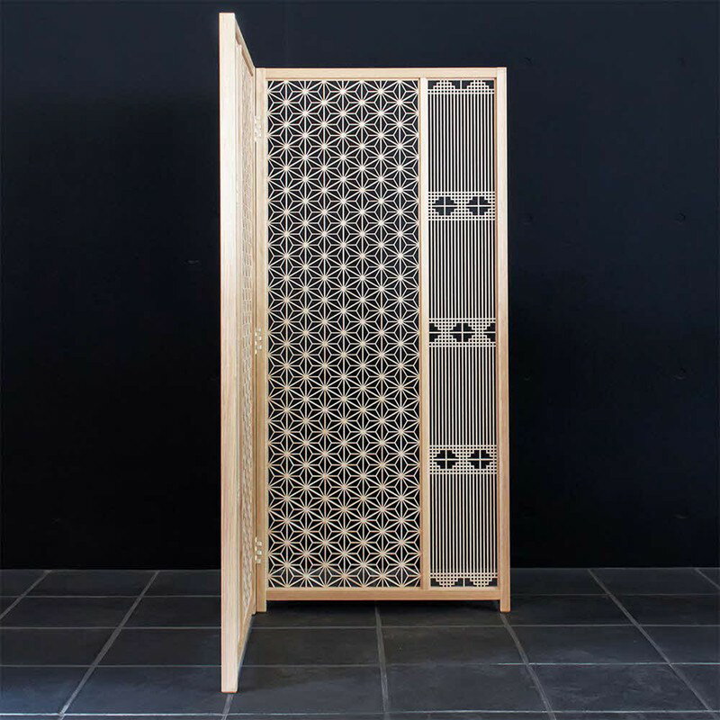 【ふるさと納税】空間を彩る組子屏風麻の葉（2連） 屏風 伝統技術 職人の技 贈り物 贈答 【031_1987】