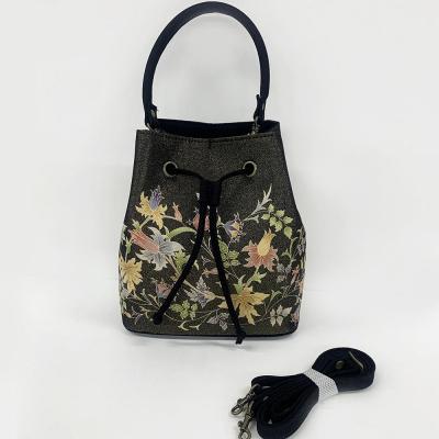 ふるさと納税 京都市 【京都丸紅】V&amp;A京友禅巾着バッグ(ブラック)