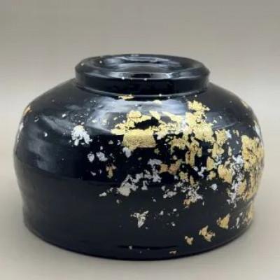 ふるさと納税 海南市 抹茶碗 漆黒(金箔) |  | 03