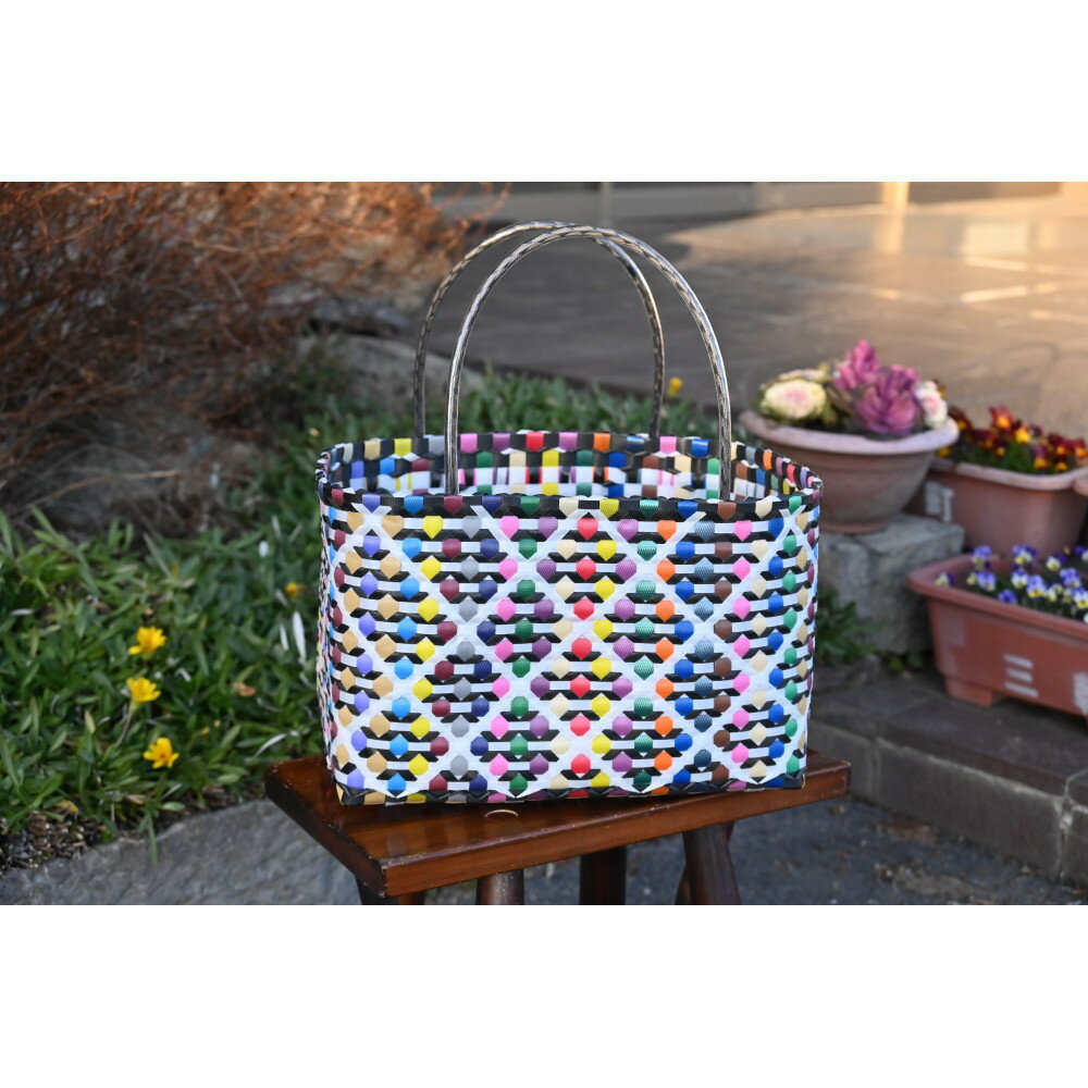 【ふるさと納税】三朝町のラーメン屋「大八」のPPバンド手作りかごバッグ（カラフル）