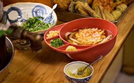 うどんヘルメット PP加工 カラーバリエーションあり 讃岐うどん さぬきうどん うどん王国 うどん県 香川 2 えんじ色