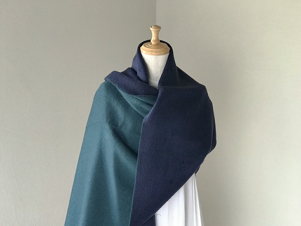 【ふるさと納税】Made in Japan カシミヤ100%大判リバーシブルショール（パープルネイビー/ダークグリーン） RF415