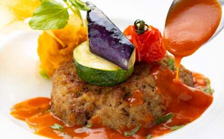 【ホテルメイド】土佐あかうし100%ハンバーグステーキ自家製ソース（150g×4個）年6回（偶数月）お届け ご家庭用 頒布会_sb058