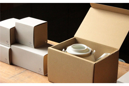 【美濃焼】frustum 湯呑と一輪挿し3点セット（白）【晋山窯ヤマツ】【TOKI MINOYAKI返礼品】≪土岐市≫ 食器 湯呑み ゆのみ 茶器 ユノミ コップ 茶 花瓶 一輪挿し 花挿し 陶器 シ