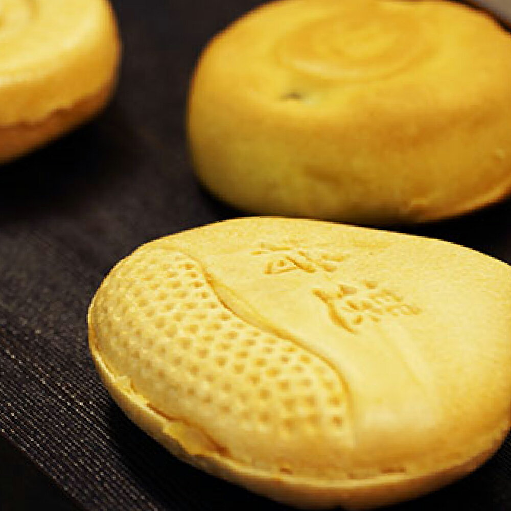 【ふるさと納税】【阿佐ヶ谷】最中 計8個 花鼓・栗 2種セット 各4個 もなか 大納言小豆 餡子 あんこ 栗 くり クリ こしあん スイーツ お菓子 和菓子 デザート おやつ ギフト 贈答 贈り物 手土産 国産 東京都 杉並区 送料無料