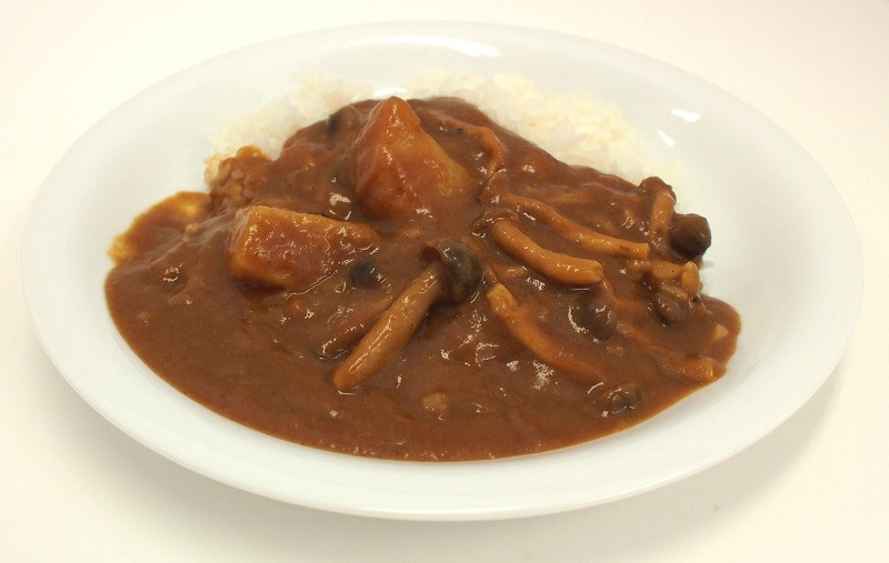 きのことすりおろしリンゴのカレー
画像はイメージです