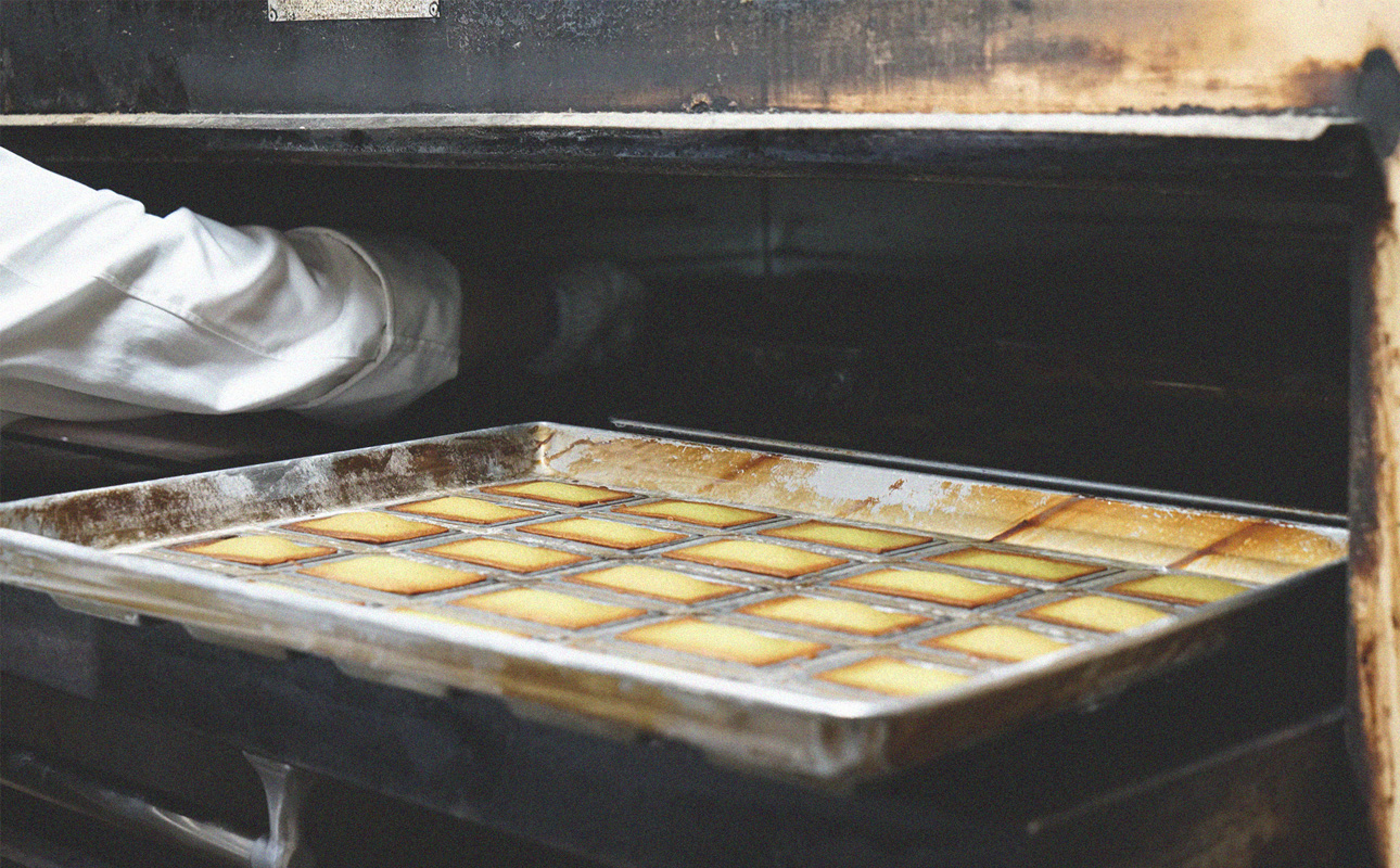 四日市認定地場特産品【泗水十貨店（しすいじっかてん）】泗水フィナンシェ【夏季対応冷蔵便】  手提げ袋付き