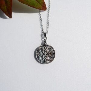 黒蝶貝「大極門の錺金具」ペンダント【1681048】