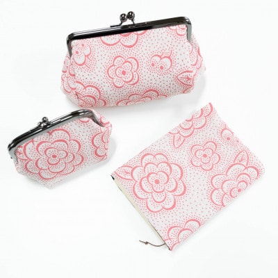 ブックカバー・がま口たわら・がま口角底セット 椿柄ピンク　一色ちりめん　京都与謝野町【高島屋選定品】