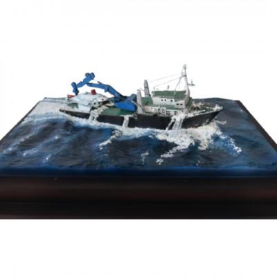 ふるさと納税 高石市 小型潜航艇わだつみ/輸送シーンジオラマ GK完成品《オリジナル1点もの》レジンキャスト製塗装済完成品 |  | 03