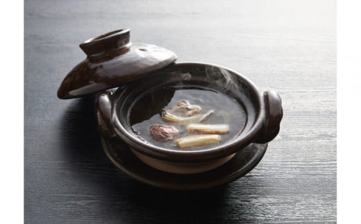 
                  すっぽん鍋と日本酒・米の詰め合わせ
                