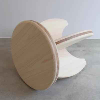 ふるさと納税 高知市 【高知県産ひのき・国産桜】土佐のちょっと素敵な丸いす[Low]【AT011】 |  | 03