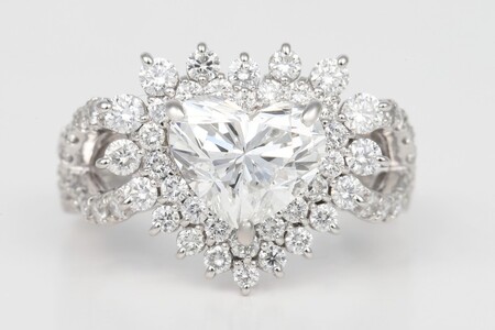 【ふるなび限定】【一点もの】ハートシェイプダイヤモンド（2.200ct）プラチナリング　R120　K06143-H　FN-Limited-SP