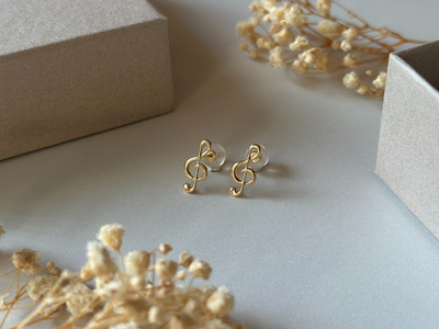 K18(1番)音符モチーフピアス地金(PE8040)