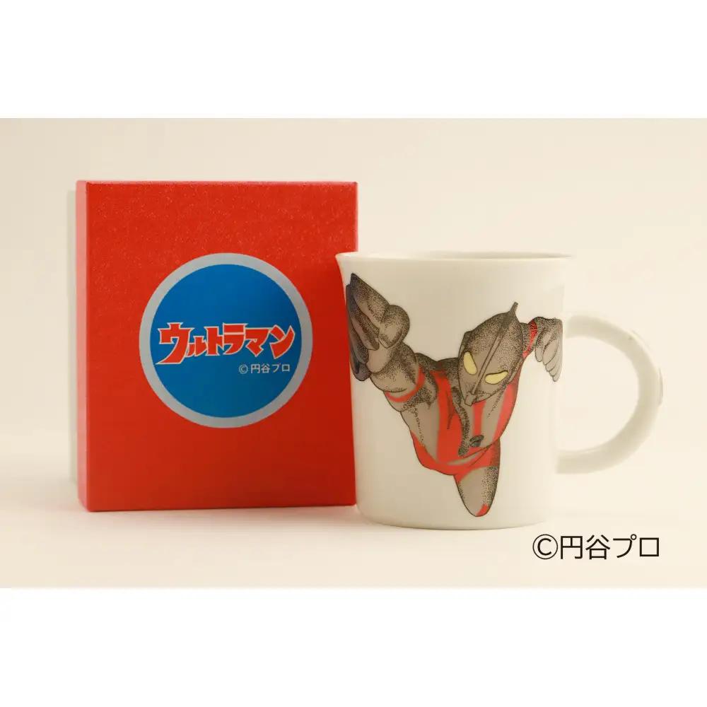 九谷焼　ウルトラマンマグカップ　変身ポーズ