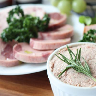 ふるさと納税 菰野町 【伊勢志摩サミット採用】ベーコン・ソーセージ9品フルセット |  | 03