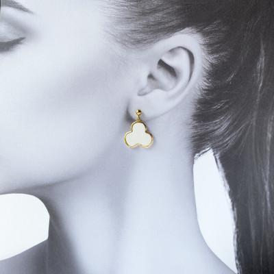 ふるさと納税 茅ヶ崎市 ArtOpus. イヤリング ファミリア 大 白 湘南 茅ヶ崎市 陶磁器 アートギフト |  | 01