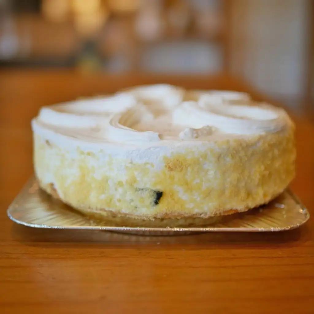 パンプキンケーキ 5号 1台 かぼちゃのケーキ 冷凍 ケーキのメルヘン 秋田県 老舗 誕生日 お祝い クリスマス ケーキ かぼちゃ