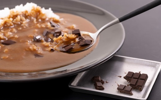 F216 長崎五島列島チョコレートカレー4箱セット