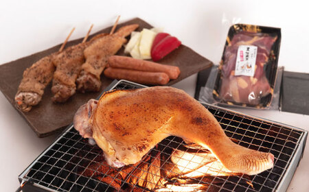 天草大王【アウトドアセット】幻の鶏 キャンプ BBQ 骨付き もも肉 約1.1kg!! 大手羽先 ソーセージ ブツ切りミックス 鶏肉[AYAN036]