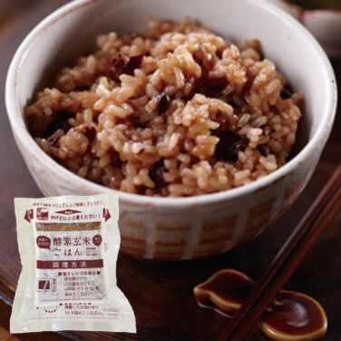 【4ヶ月定期便】さっちゃんの酵素玄米ごはん「レトルトタイプ」125g×28パック×4回 コシヒカリ ３日間熟成 健康 美容 完全無添加 1F06135
