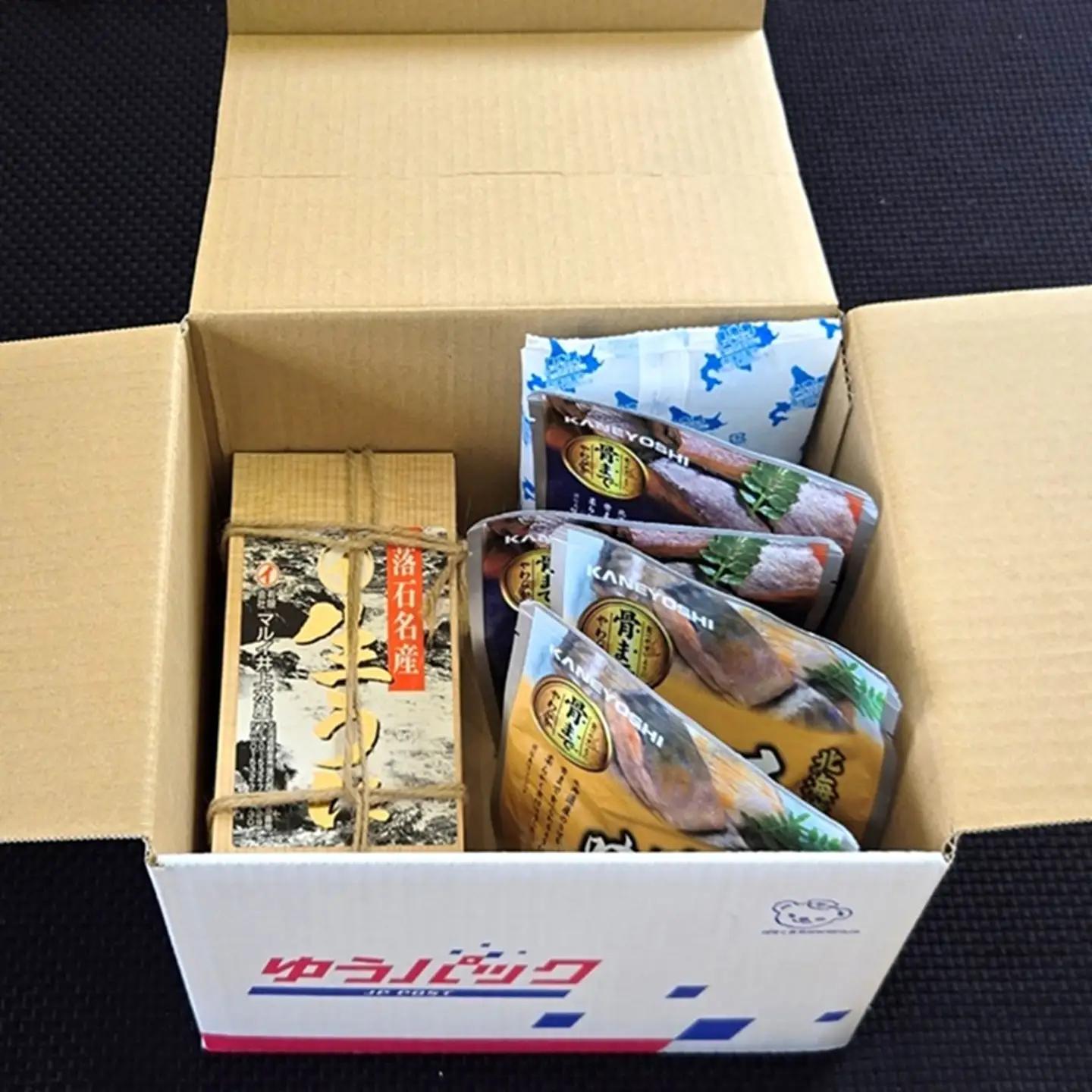 エゾバフンウニ約100g×2折・さんま旨煮×2P・さば味噌煮×2P[10月下旬以降発送] F-71018